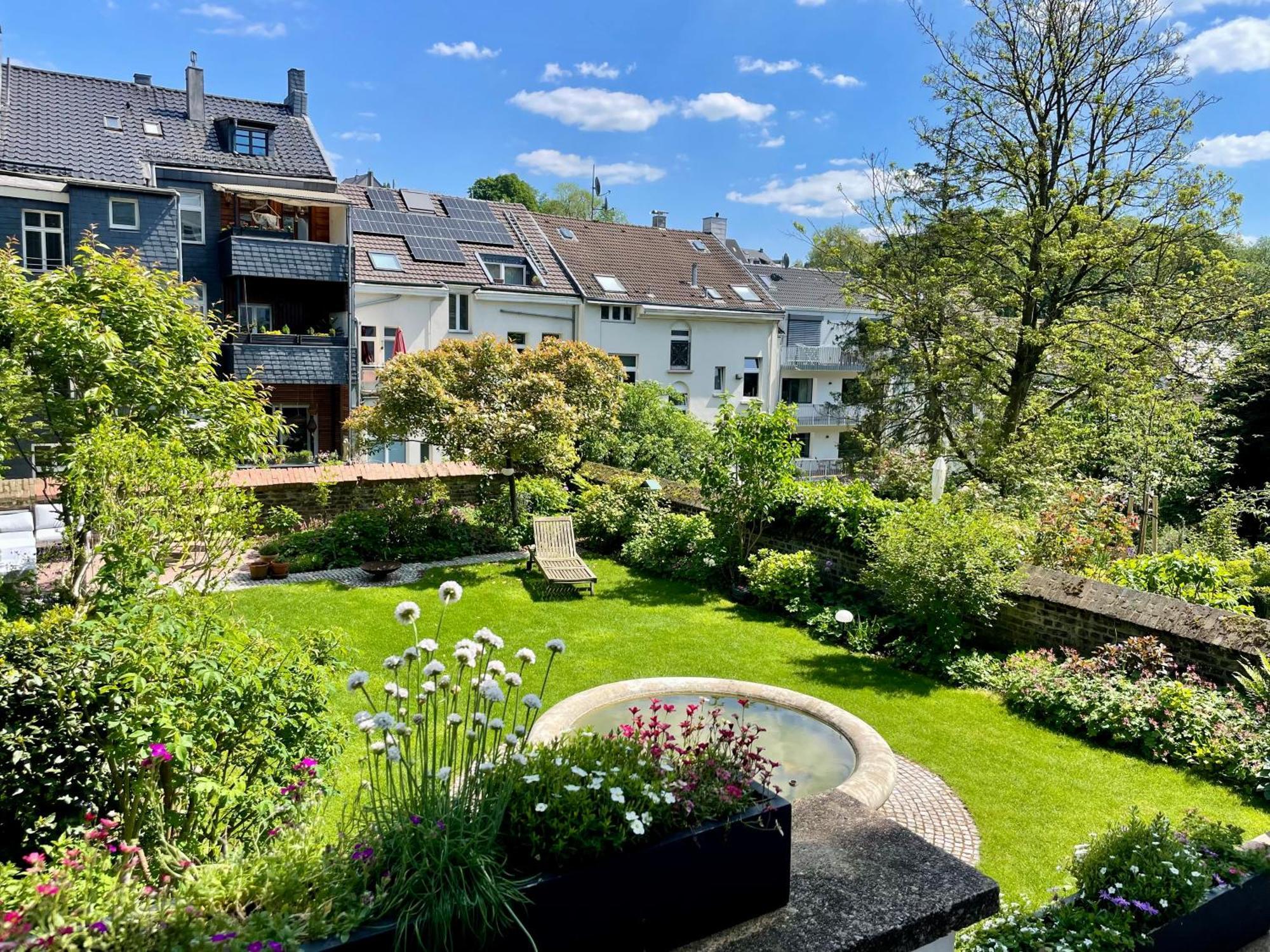 Helle Altbauwohnung Mit Balkon Im Briller Viertel Wuppertal Bagian luar foto